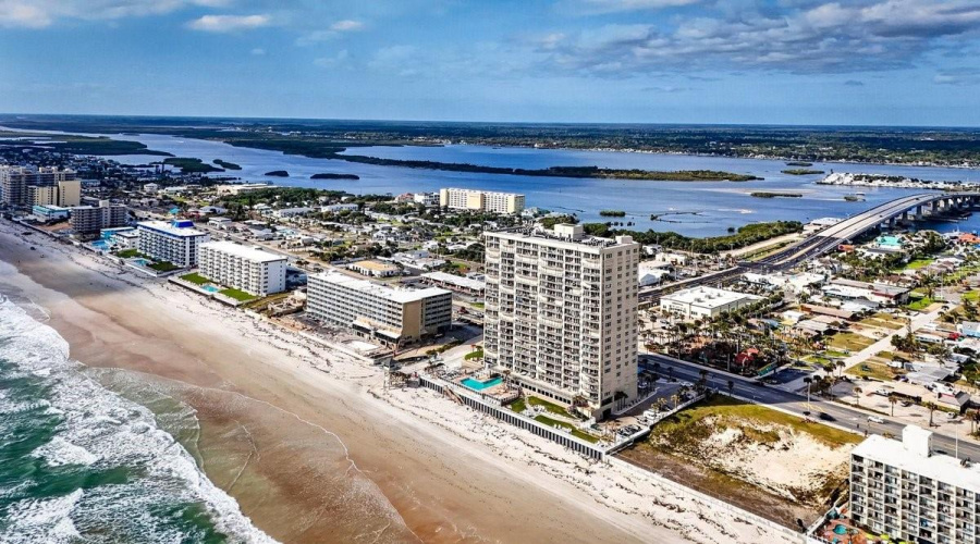 Daytona Beach, Florida 32118, 3 Bedroom Bedrooms, ,3 Bathroombathrooms,Residential,For Sale,Atlantic,0,Mfrns1087968