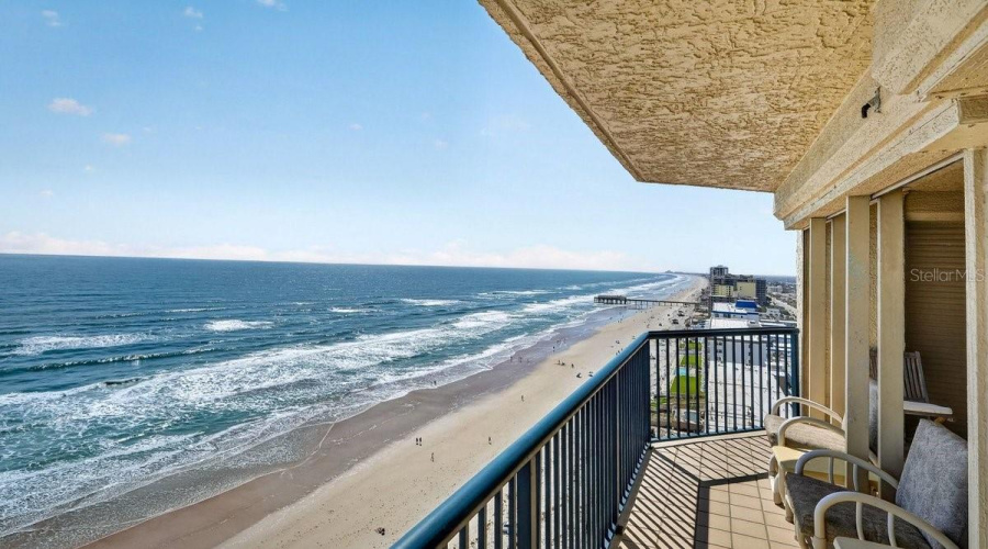 Daytona Beach, Florida 32118, 3 Bedroom Bedrooms, ,3 Bathroombathrooms,Residential,For Sale,Atlantic,0,Mfrns1087968