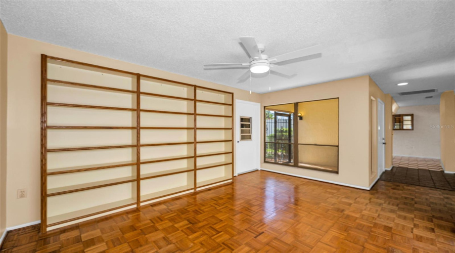 Bonus Area (Great Office Space)