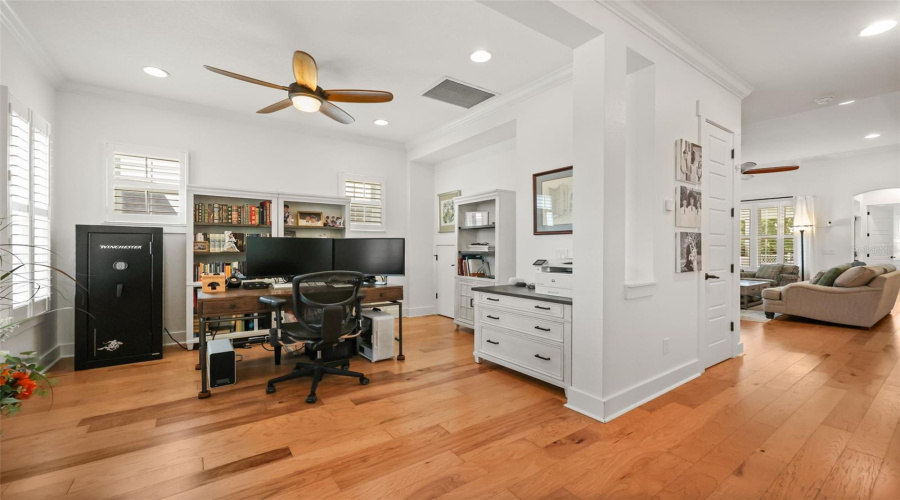 Winter Garden, Florida 34787, 4 Bedroom Bedrooms, ,3 Bathroombathrooms,Residential,For Sale,Easley,0,Mfro6412977