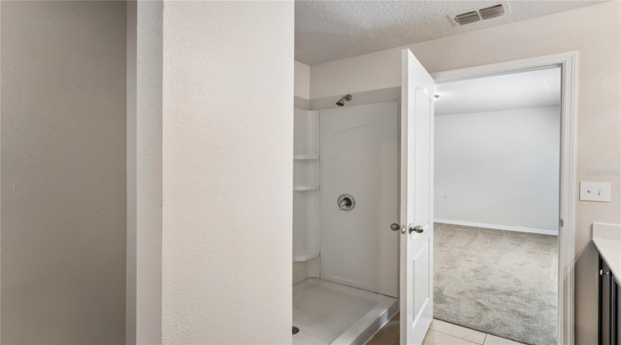 Lakeland, Florida 33805, 3 Bedroom Bedrooms, ,2 Bathroombathrooms,Residential,For Sale,Caspian,0,Mfrtb8536512