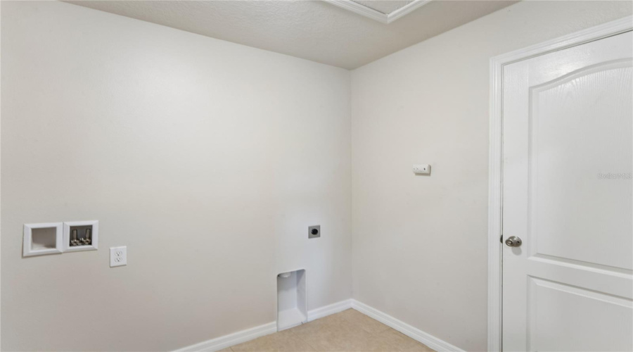 Lakeland, Florida 33805, 3 Bedroom Bedrooms, ,2 Bathroombathrooms,Residential,For Sale,Caspian,0,Mfrtb8536512