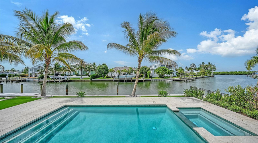 Longboat Key, Florida 34228, 4 Bedroom Bedrooms, ,4 Bathroombathrooms,Residential,For Sale,Old Compass,0,Mfra4699408