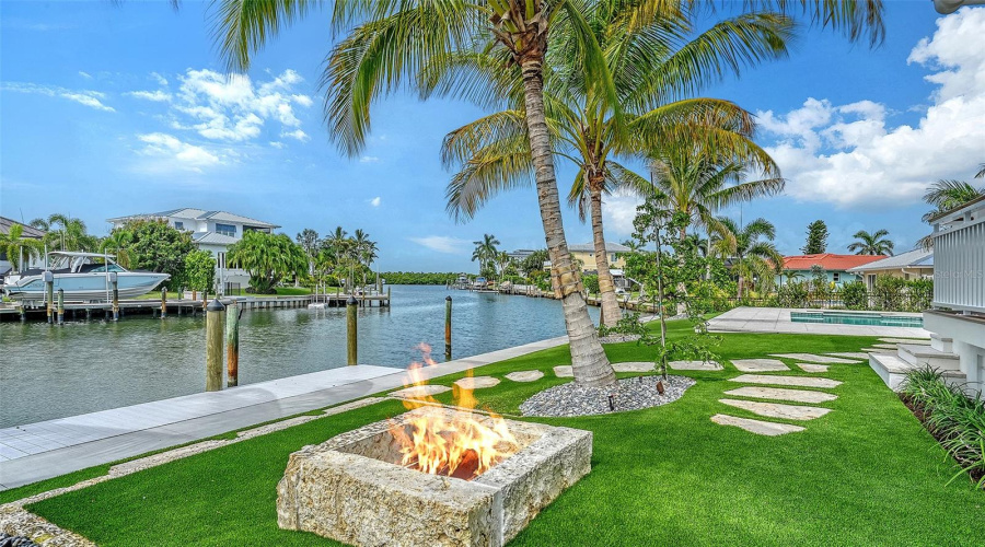 Longboat Key, Florida 34228, 4 Bedroom Bedrooms, ,4 Bathroombathrooms,Residential,For Sale,Old Compass,0,Mfra4699408