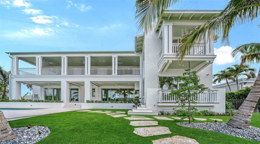 Longboat Key, Florida 34228, 4 Bedroom Bedrooms, ,4 Bathroombathrooms,Residential,For Sale,Old Compass,0,Mfra4699408