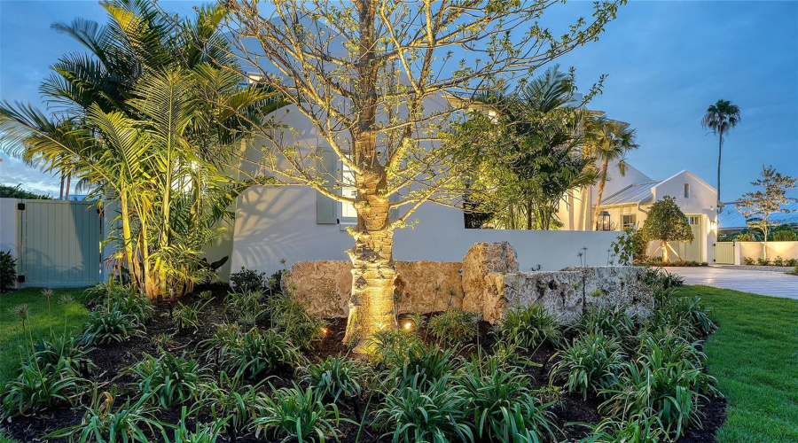 Longboat Key, Florida 34228, 4 Bedroom Bedrooms, ,4 Bathroombathrooms,Residential,For Sale,Old Compass,0,Mfra4699408