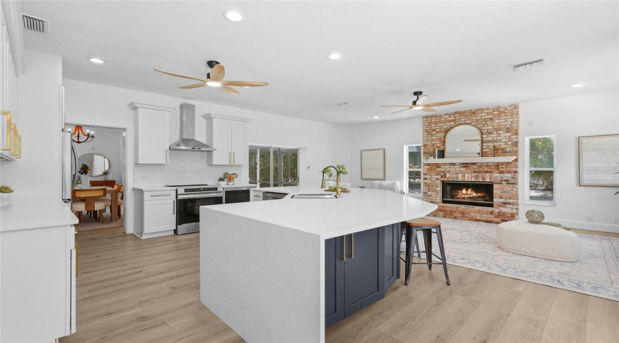 Sarasota, Florida 34231, 4 Bedroom Bedrooms, ,2 Bathroombathrooms,Residential,For Sale,Redbird,0,Mfra4696502