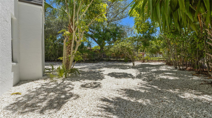 Sarasota, Florida 34231, 4 Bedroom Bedrooms, ,2 Bathroombathrooms,Residential,For Sale,Redbird,0,Mfra4696502