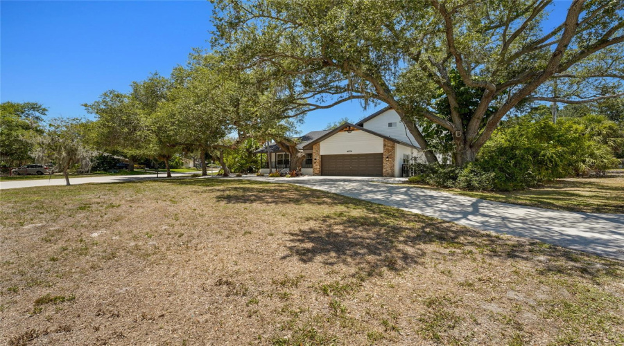 Sarasota, Florida 34231, 4 Bedroom Bedrooms, ,2 Bathroombathrooms,Residential,For Sale,Redbird,0,Mfra4696502