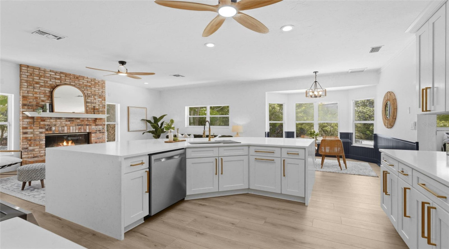 Sarasota, Florida 34231, 4 Bedroom Bedrooms, ,2 Bathroombathrooms,Residential,For Sale,Redbird,0,Mfra4696502