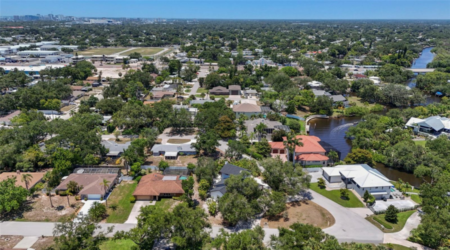 Sarasota, Florida 34231, 4 Bedroom Bedrooms, ,2 Bathroombathrooms,Residential,For Sale,Redbird,0,Mfra4696502