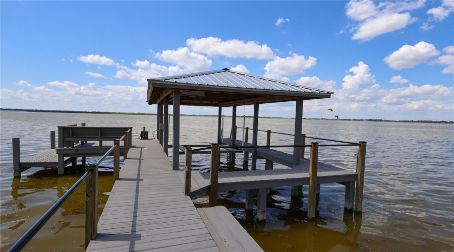 Dock