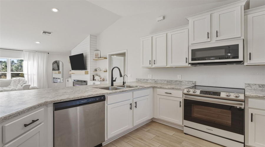 Port Charlotte, Florida 33953, 3 Bedroom Bedrooms, ,2 Bathroombathrooms,Residential,For Sale,Lotus,0,Mfrc7519987