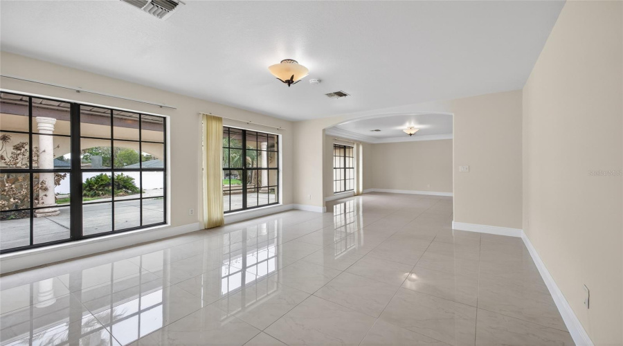 Poinciana, Florida 34759, 5 Bedroom Bedrooms, ,3 Bathroombathrooms,Residential,For Sale,Bar,0,Mfrl4959781