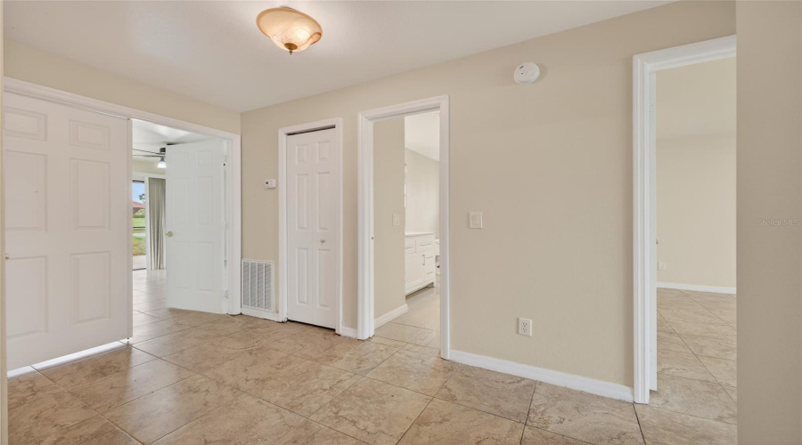 Poinciana, Florida 34759, 5 Bedroom Bedrooms, ,3 Bathroombathrooms,Residential,For Sale,Bar,0,Mfrl4959781