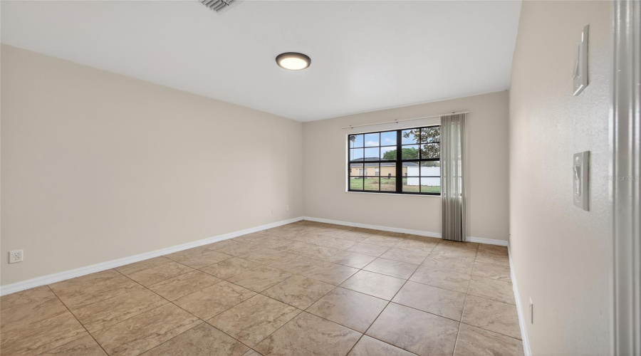 Poinciana, Florida 34759, 5 Bedroom Bedrooms, ,3 Bathroombathrooms,Residential,For Sale,Bar,0,Mfrl4959781