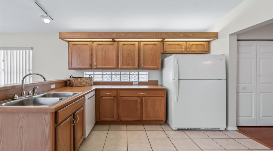 Ocala, Florida 34476, 3 Bedroom Bedrooms, ,2 Bathroombathrooms,Residential,For Sale,117Th Loop,0,Mfrg5113953