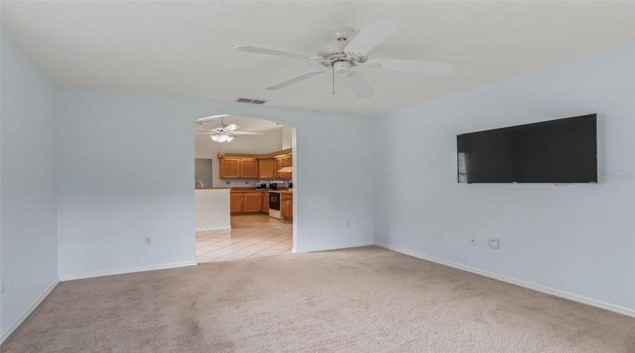 Ocala, Florida 34476, 3 Bedroom Bedrooms, ,2 Bathroombathrooms,Residential,For Sale,117Th Loop,0,Mfrg5113953