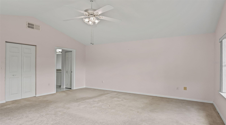 Ocala, Florida 34476, 3 Bedroom Bedrooms, ,2 Bathroombathrooms,Residential,For Sale,117Th Loop,0,Mfrg5113953