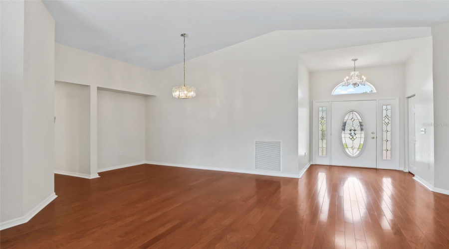 Ocala, Florida 34476, 3 Bedroom Bedrooms, ,2 Bathroombathrooms,Residential,For Sale,117Th Loop,0,Mfrg5113953