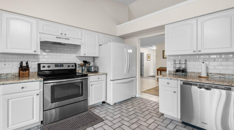 Sun City Center, Florida 33573, 2 Bedroom Bedrooms, ,2 Bathroombathrooms,Residential,For Sale,Westmont,0,Mfrtb8507598