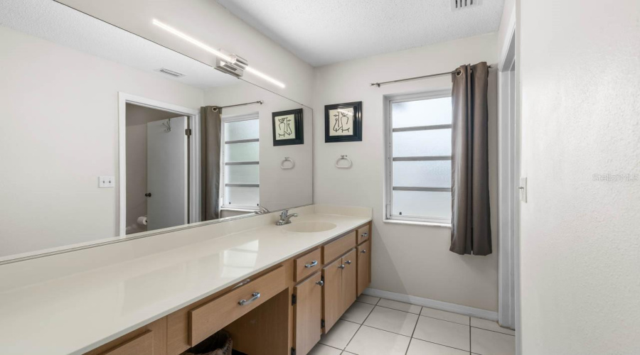 Sun City Center, Florida 33573, 2 Bedroom Bedrooms, ,2 Bathroombathrooms,Residential,For Sale,Westmont,0,Mfrtb8507598