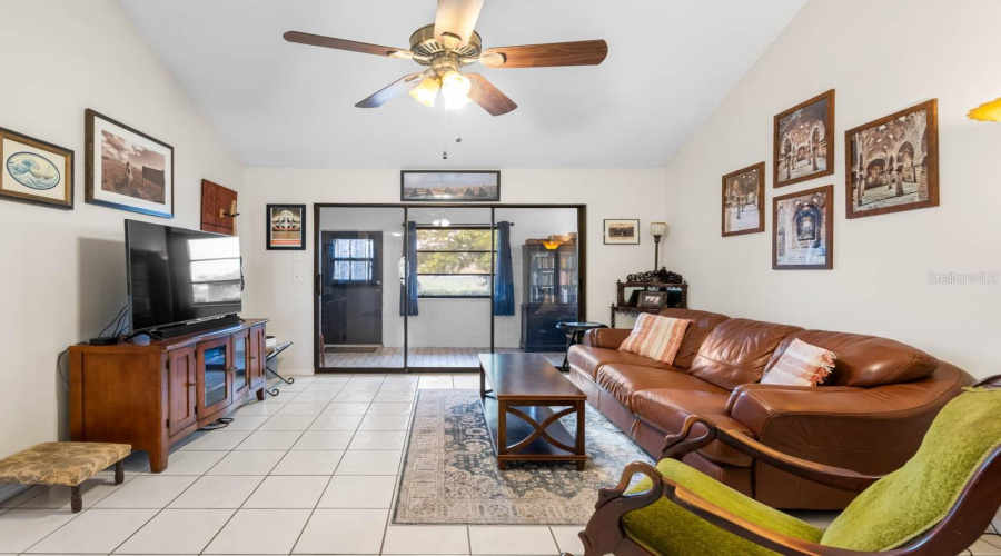 Sun City Center, Florida 33573, 2 Bedroom Bedrooms, ,2 Bathroombathrooms,Residential,For Sale,Westmont,0,Mfrtb8507598