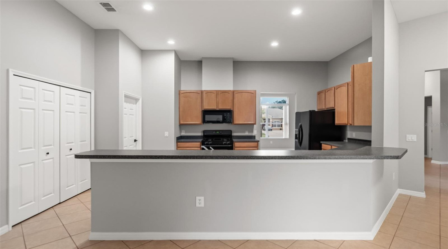 Clermont, Florida 34711, 4 Bedroom Bedrooms, ,3 Bathroombathrooms,Residential,For Sale,Powderhorn Place,0,Mfro6436565