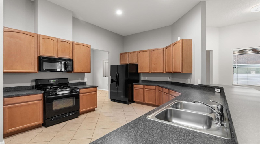 Clermont, Florida 34711, 4 Bedroom Bedrooms, ,3 Bathroombathrooms,Residential,For Sale,Powderhorn Place,0,Mfro6436565