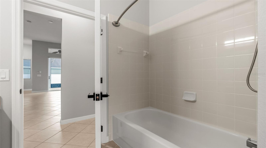 Clermont, Florida 34711, 4 Bedroom Bedrooms, ,3 Bathroombathrooms,Residential,For Sale,Powderhorn Place,0,Mfro6436565