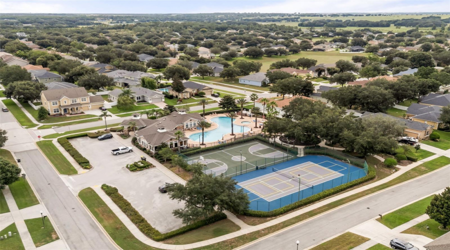 Clermont, Florida 34711, 4 Bedroom Bedrooms, ,3 Bathroombathrooms,Residential,For Sale,Powderhorn Place,0,Mfro6436565