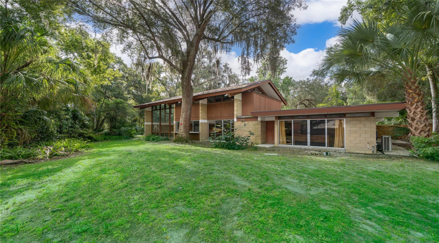 Oviedo, Florida 32765, 2 Bedroom Bedrooms, ,2 Bathroombathrooms,Residential,For Sale,Maple,0,Mfro6436712
