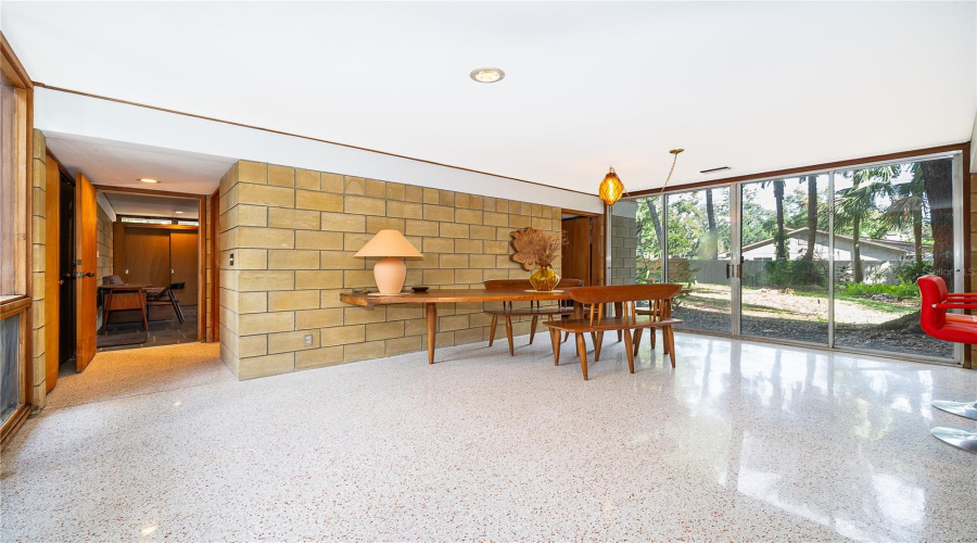 Oviedo, Florida 32765, 2 Bedroom Bedrooms, ,2 Bathroombathrooms,Residential,For Sale,Maple,0,Mfro6436712