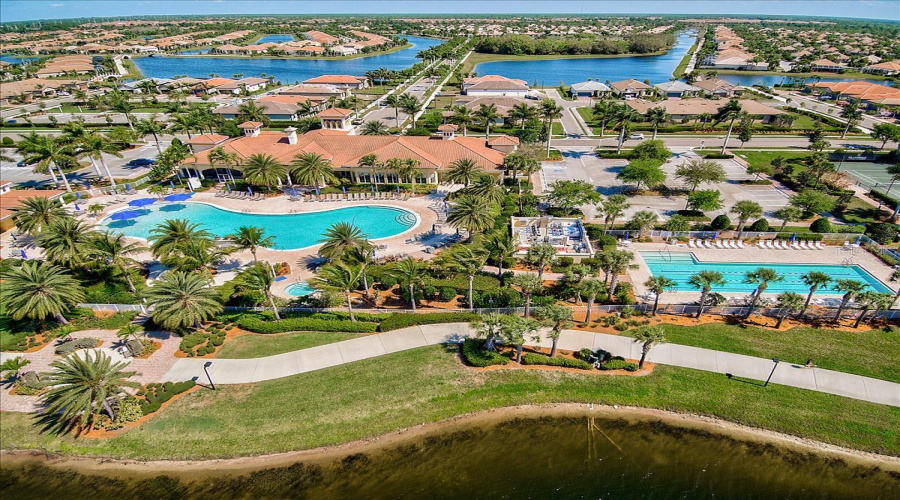 Venice, Florida 34292, 2 Bedroom Bedrooms, ,2 Bathroombathrooms,Residential,For Sale,Quisto,0,Mfra4699657