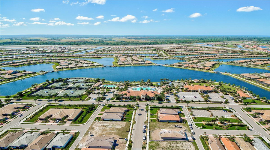 Venice, Florida 34292, 2 Bedroom Bedrooms, ,2 Bathroombathrooms,Residential,For Sale,Quisto,0,Mfra4699657