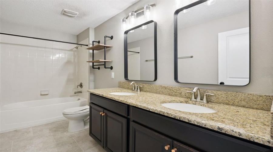 Winter Garden, Florida 34787, 5 Bedroom Bedrooms, ,3 Bathroombathrooms,Residential,For Sale,Bluejack Oak,0,Mfro6436702