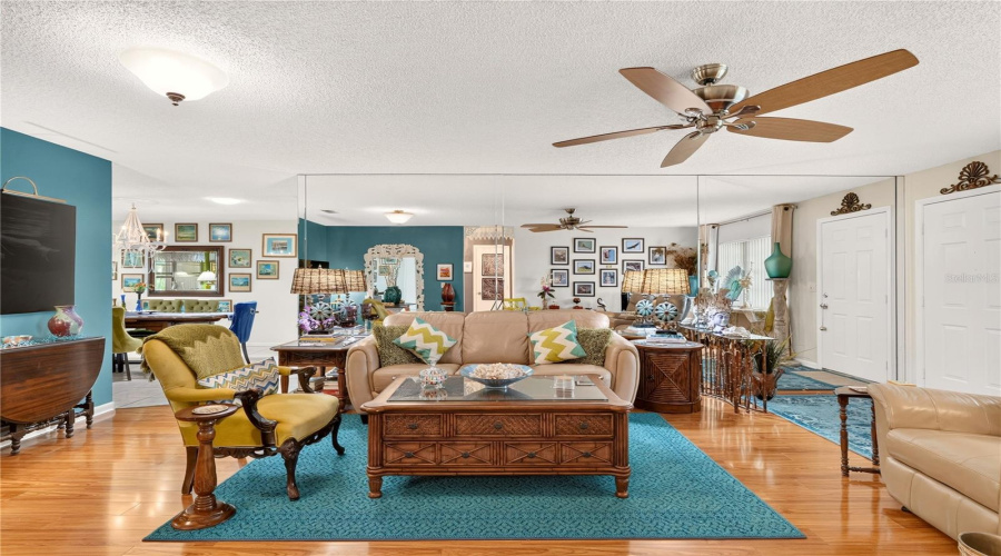 Ocala, Florida 34481, 2 Bedroom Bedrooms, ,2 Bathroombathrooms,Residential,For Sale,91St,0,Mfrom731189