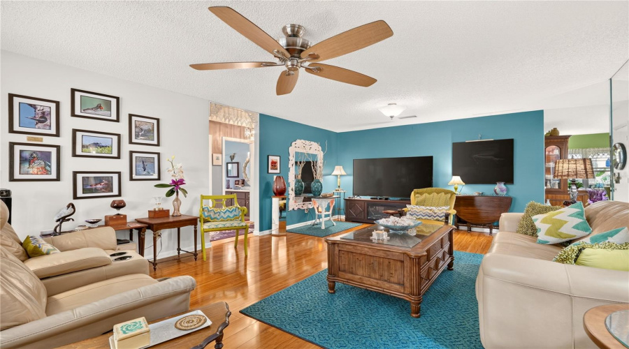 Ocala, Florida 34481, 2 Bedroom Bedrooms, ,2 Bathroombathrooms,Residential,For Sale,91St,0,Mfrom731189