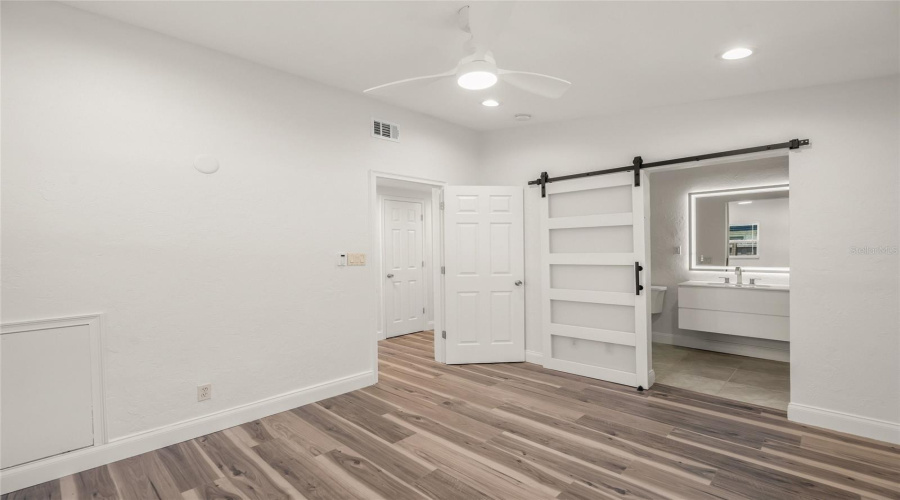 Sarasota, Florida 34235, 3 Bedroom Bedrooms, ,2 Bathroombathrooms,Residential,For Sale,Ingot,0,Mfrr4911822