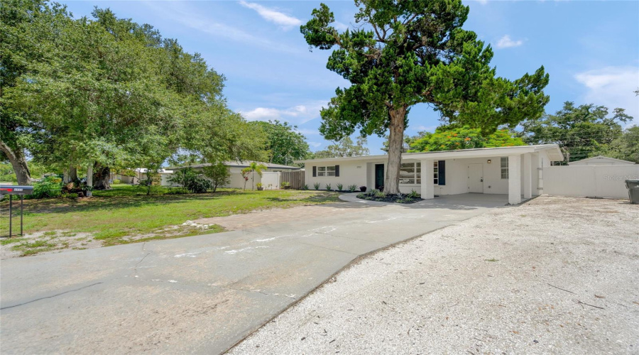 Sarasota, Florida 34235, 3 Bedroom Bedrooms, ,2 Bathroombathrooms,Residential,For Sale,Ingot,0,Mfrr4911822