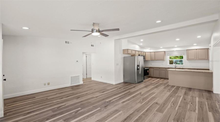 Sarasota, Florida 34235, 3 Bedroom Bedrooms, ,2 Bathroombathrooms,Residential,For Sale,Ingot,0,Mfrr4911822