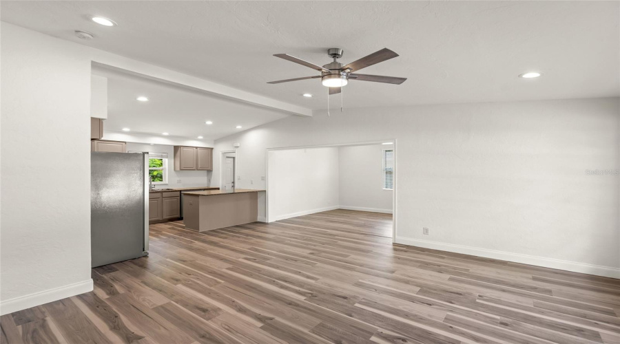 Sarasota, Florida 34235, 3 Bedroom Bedrooms, ,2 Bathroombathrooms,Residential,For Sale,Ingot,0,Mfrr4911822