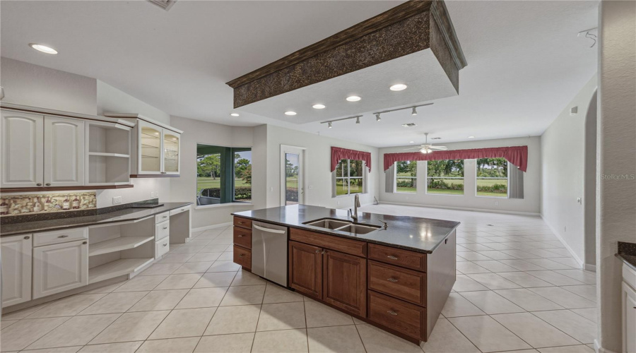 Winter Haven, Florida 33884, 4 Bedroom Bedrooms, ,3 Bathroombathrooms,Residential,For Sale,Sandhill,0,Mfrl4963215