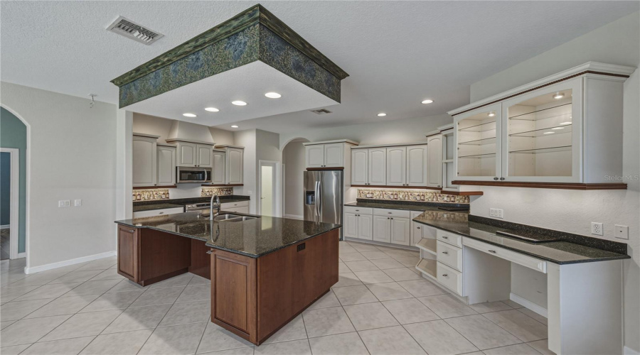 Winter Haven, Florida 33884, 4 Bedroom Bedrooms, ,3 Bathroombathrooms,Residential,For Sale,Sandhill,0,Mfrl4963215