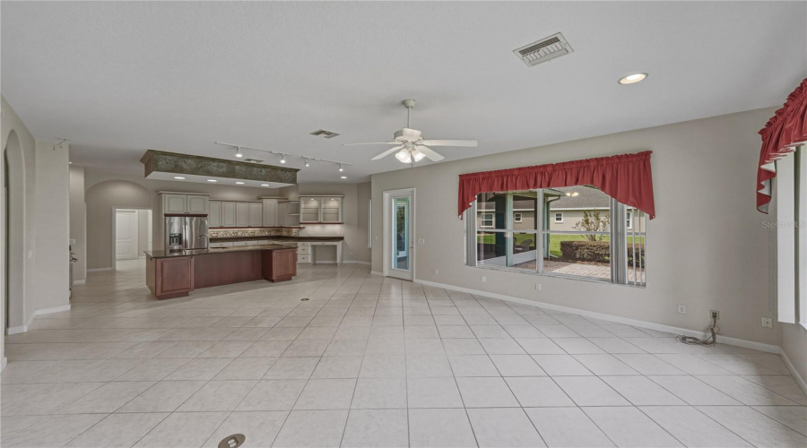 Winter Haven, Florida 33884, 4 Bedroom Bedrooms, ,3 Bathroombathrooms,Residential,For Sale,Sandhill,0,Mfrl4963215