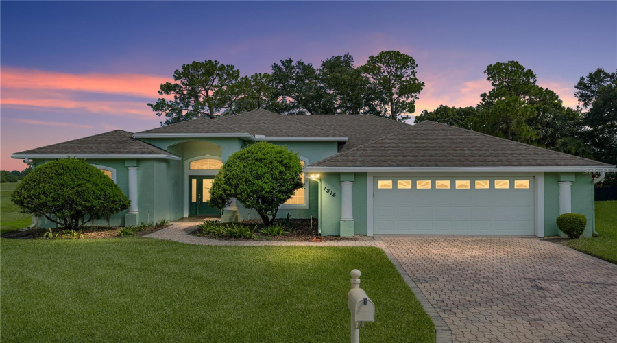 Winter Haven, Florida 33884, 4 Bedroom Bedrooms, ,3 Bathroombathrooms,Residential,For Sale,Sandhill,0,Mfrl4963215