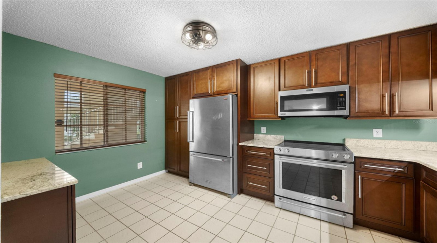 Naples, Florida 34109, 2 Bedroom Bedrooms, ,2 Bathroombathrooms,Residential,For Sale,Jewel,0,Mfrtb8512211