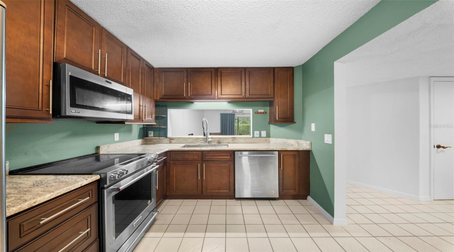 Naples, Florida 34109, 2 Bedroom Bedrooms, ,2 Bathroombathrooms,Residential,For Sale,Jewel,0,Mfrtb8512211