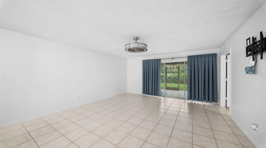 Naples, Florida 34109, 2 Bedroom Bedrooms, ,2 Bathroombathrooms,Residential,For Sale,Jewel,0,Mfrtb8512211