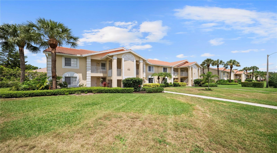 Naples, Florida 34109, 2 Bedroom Bedrooms, ,2 Bathroombathrooms,Residential,For Sale,Jewel,0,Mfrtb8512211